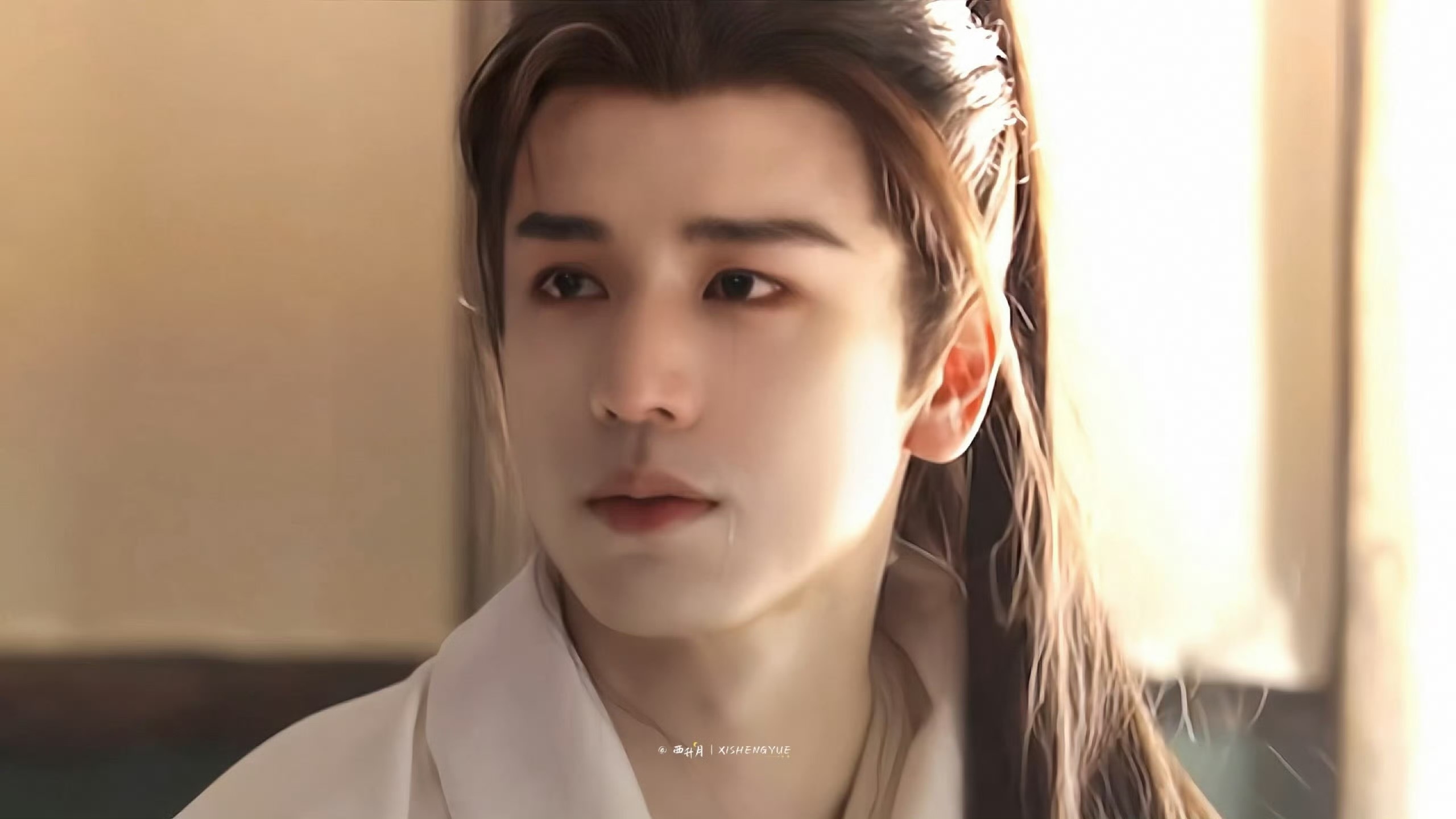 曾庆杰是真的爱男 全是蜗牛的梦女视角 每一帧都可以算是张凌赫的人生镜头 