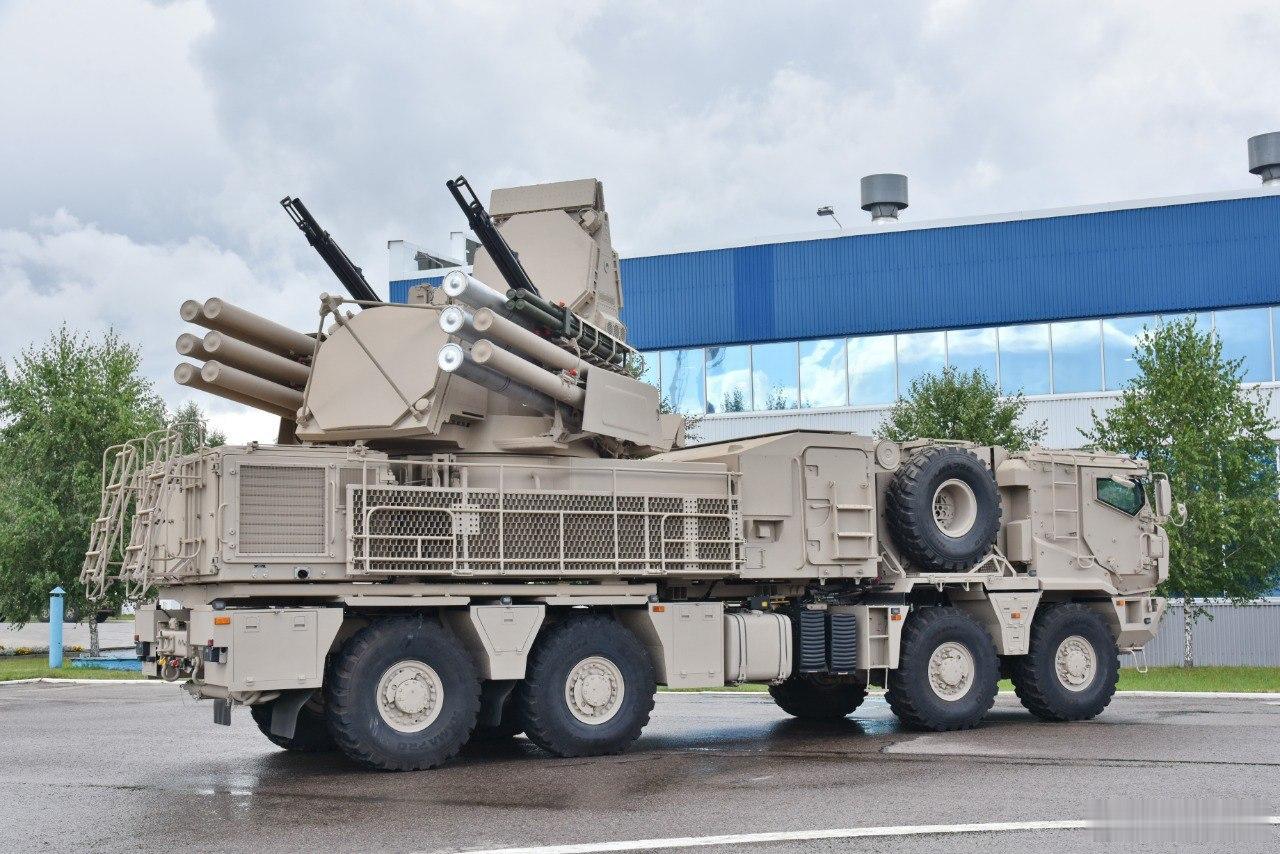 俄罗斯防空部队在莫斯科时间09:00至15:00击退了44架乌克兰无人机的攻击 