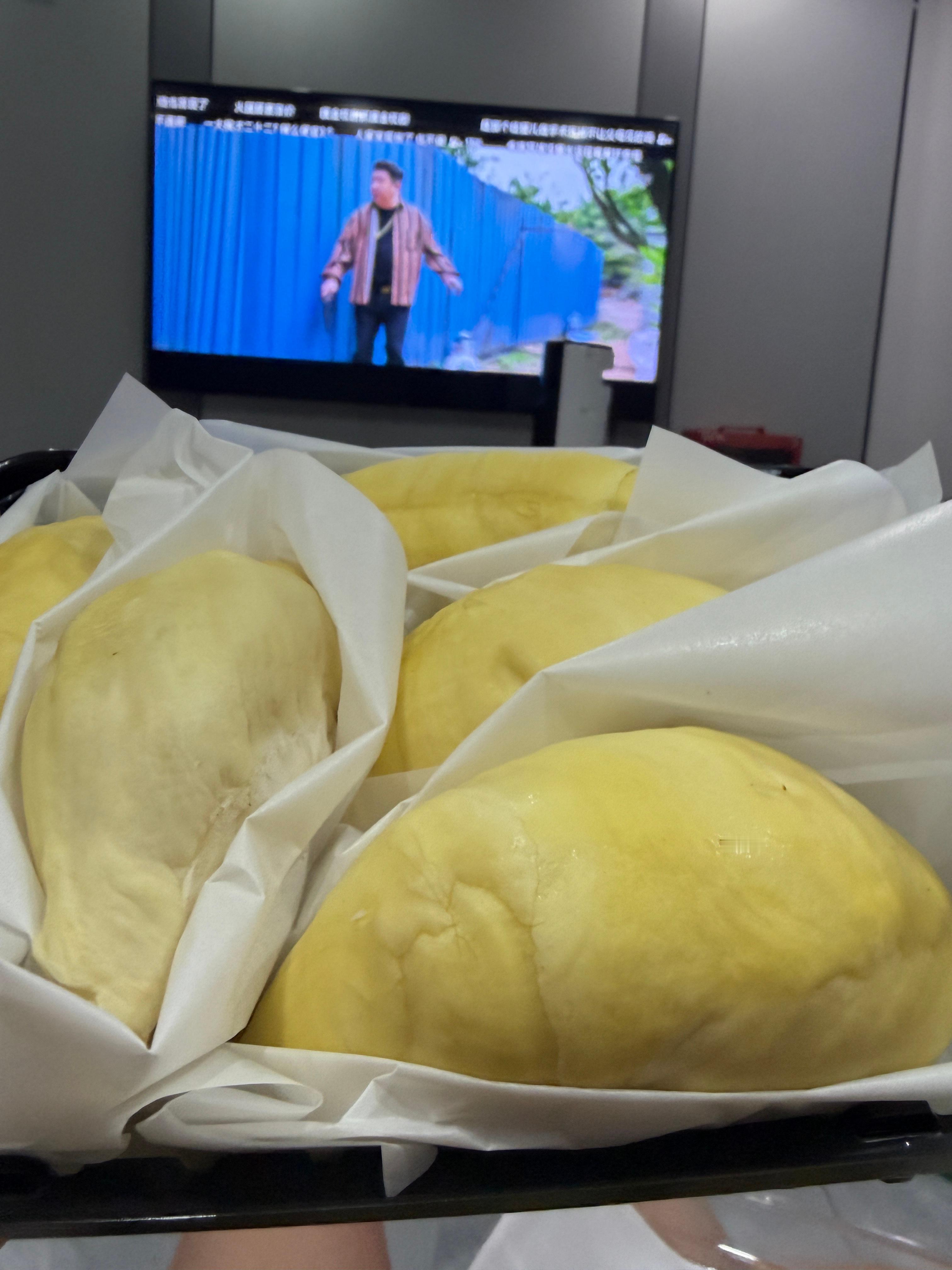 为了还昨天的债，大中午空腹有氧 