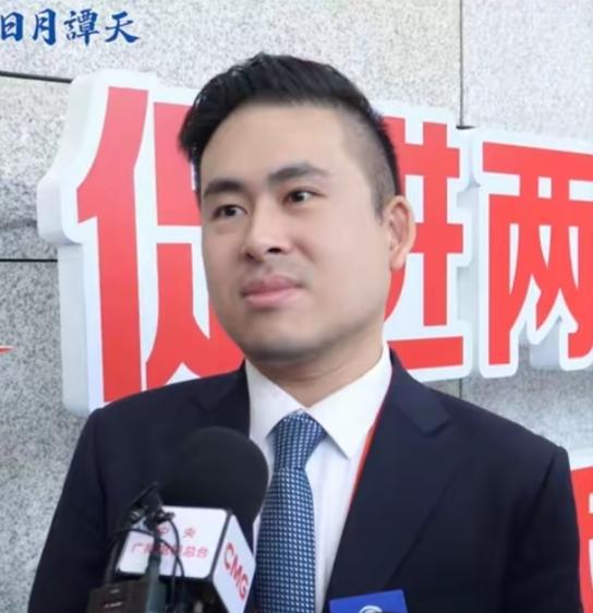 王炳忠:“大陆海警好样的，表现出中华民族的骨气”！
         ​王炳忠好
