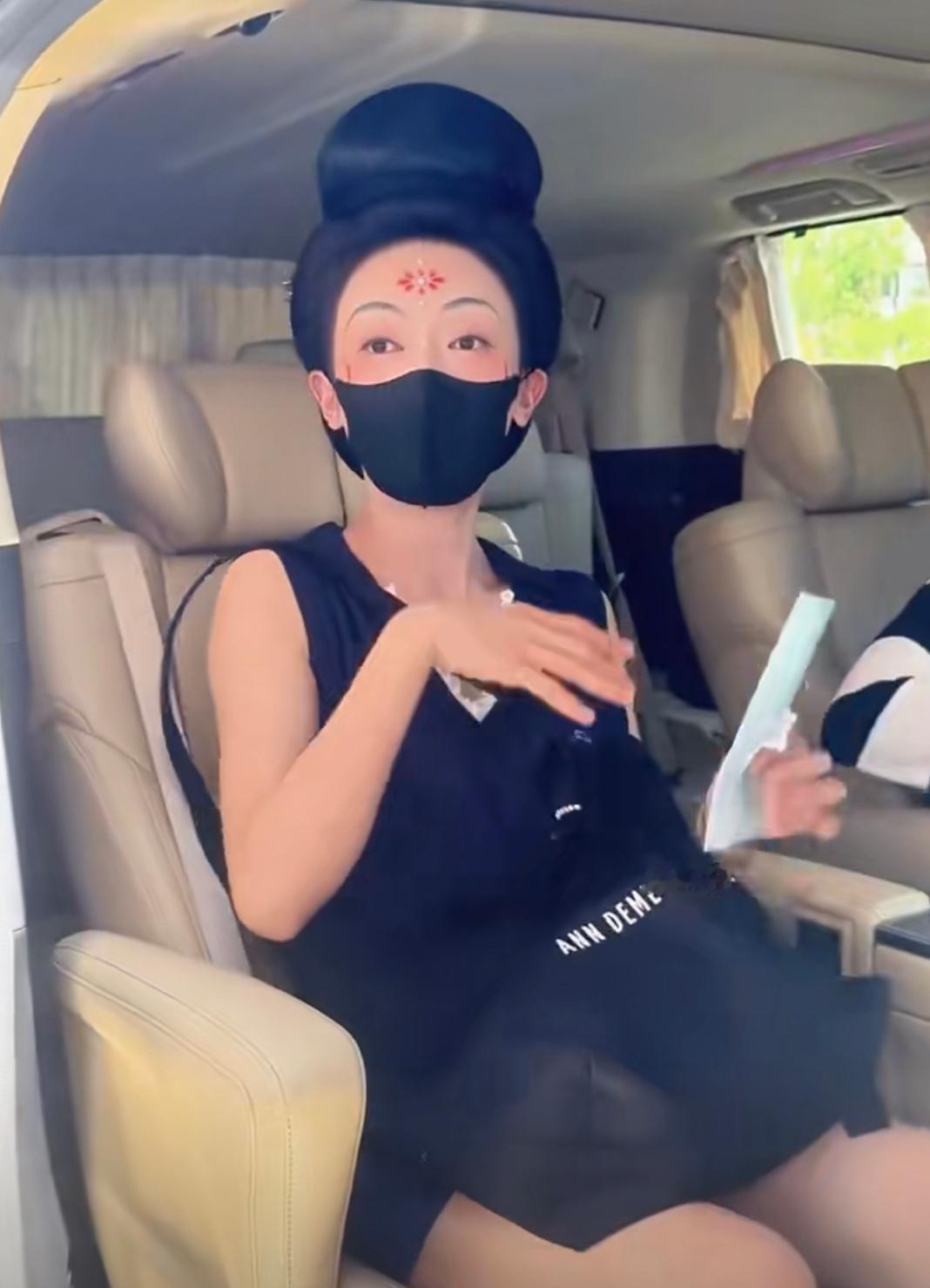 吴谨言《江山为聘》孟廷辉唐妆出妆路透，头发好高，看起来好期待！ ​​​