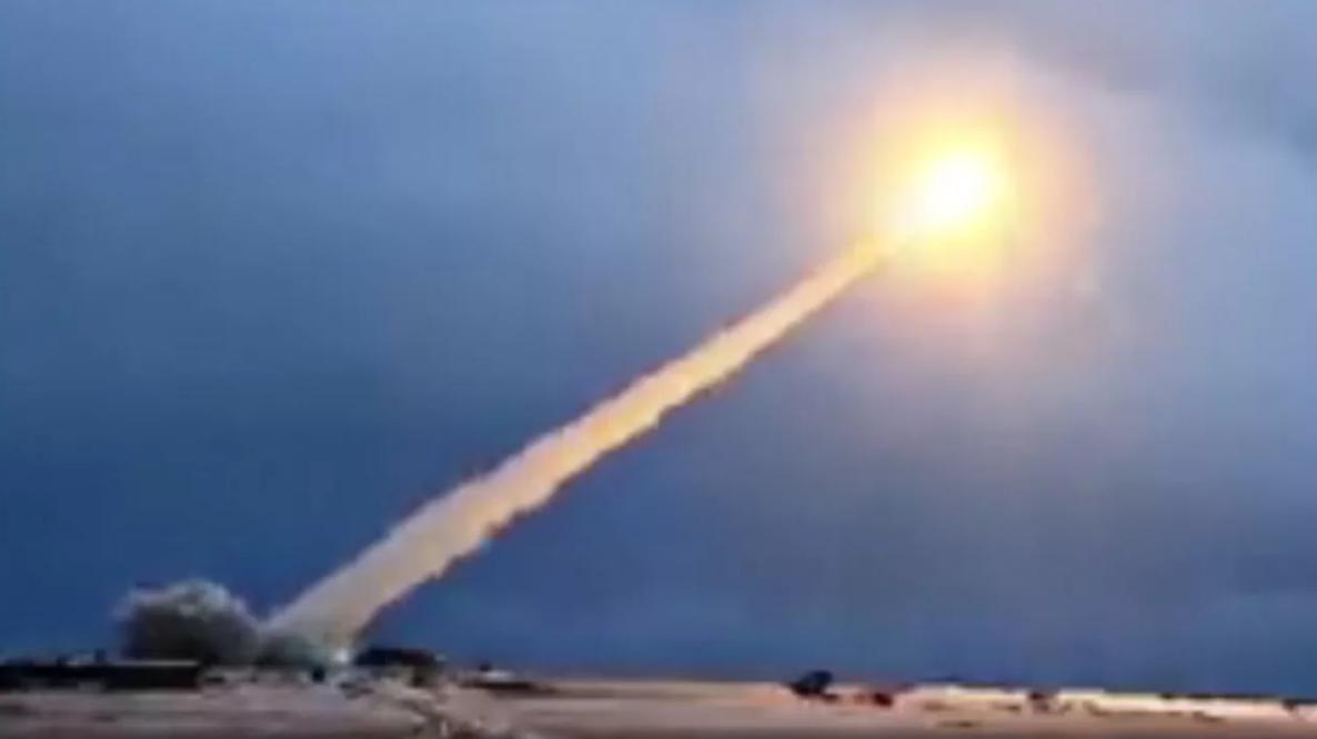 欧美刚刚宣布对俄罗斯经济命脉石油天然气进行堪称史上最严的制裁，俄罗斯立刻就进行不