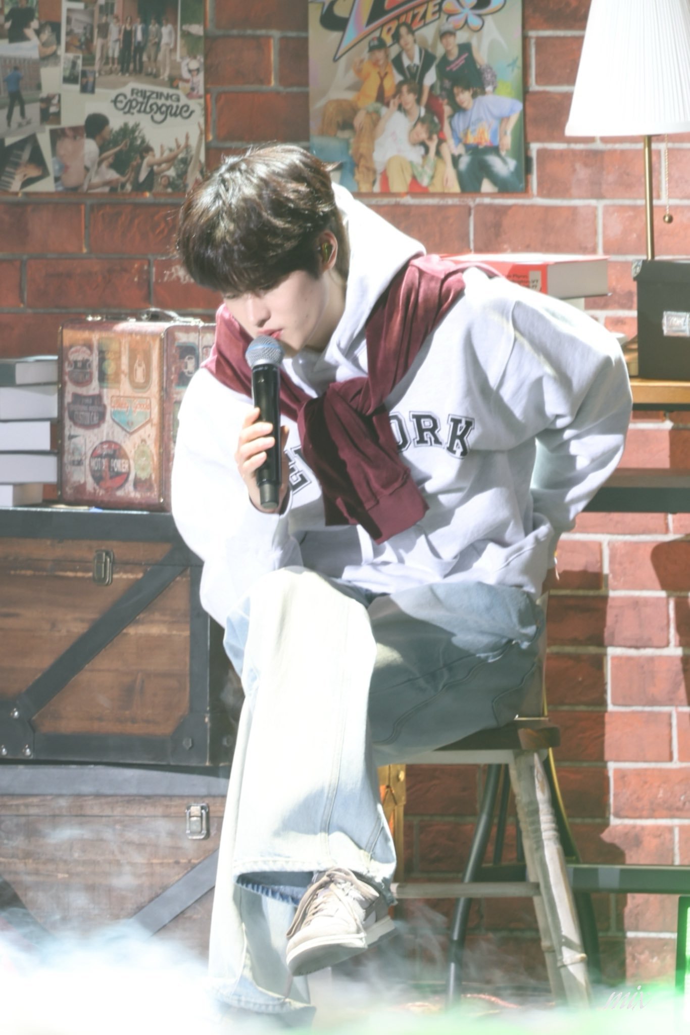 今年最喜欢的合作是年初的sea of love