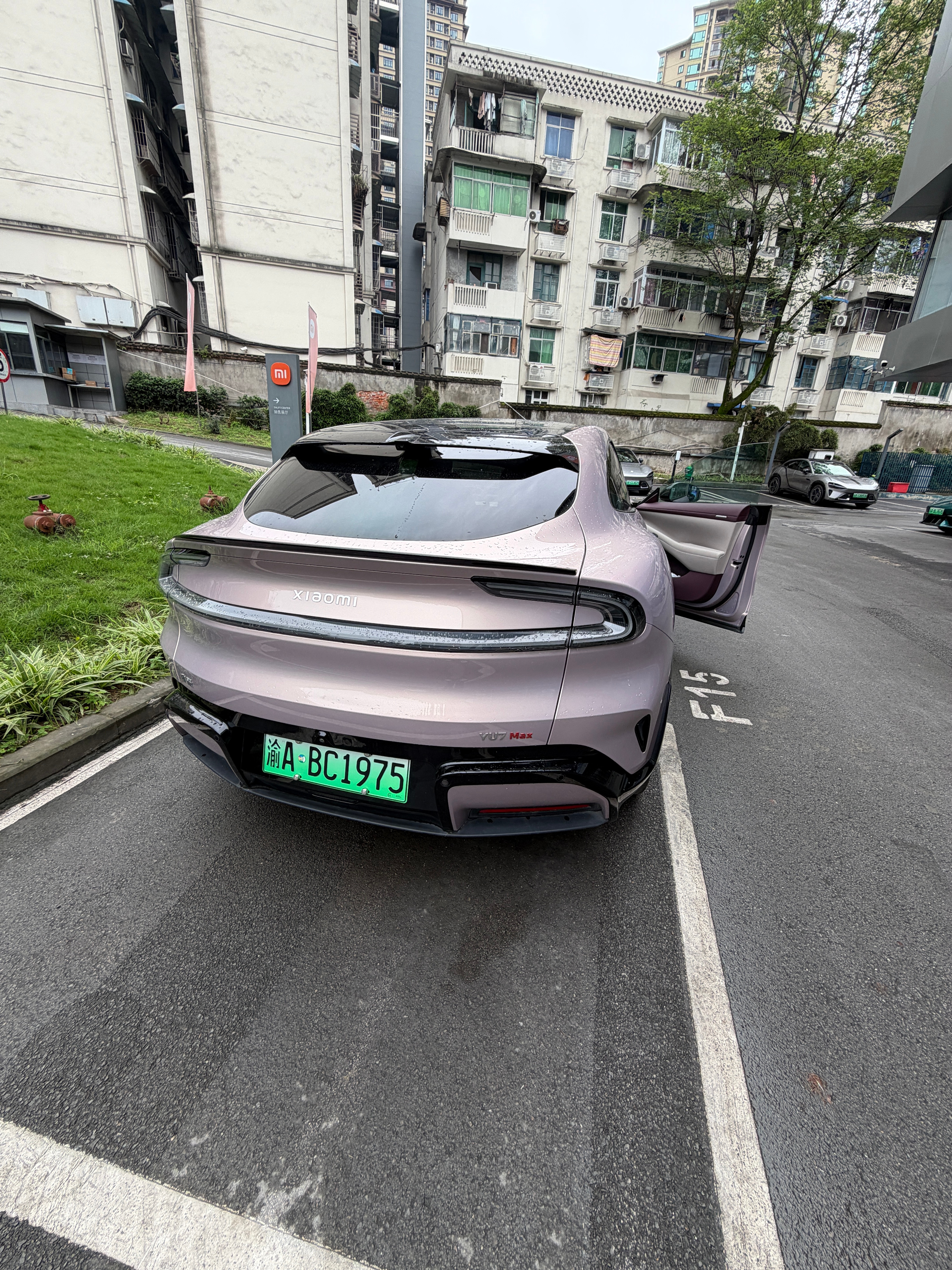 把李老师的Yu7Max开来评估、二手出手价格27.3万、大家觉得怎么样？