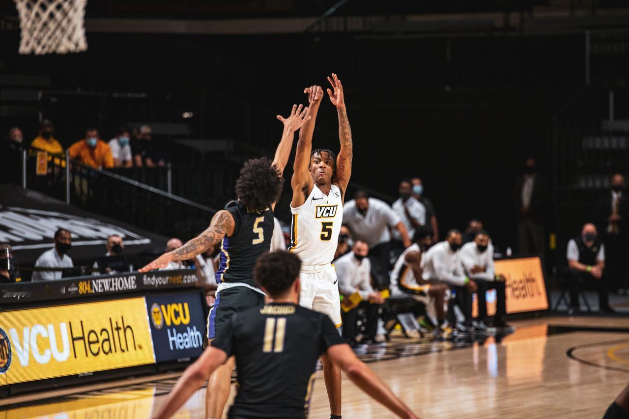 森林狼再度损失一员大将，难道他们真的将成为掘金队强势晋级的垫脚石？根据森林狼的官