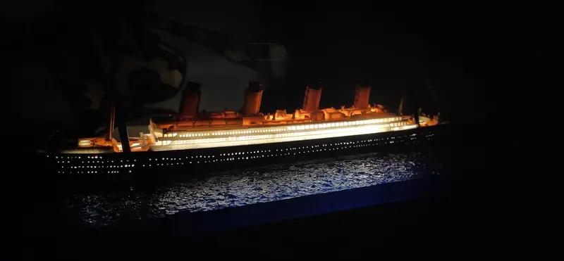 要说一部证明不再年轻的电影，那必须是《泰坦尼克号》。它1997年上映，距今二十多