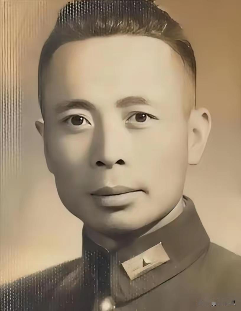 1959年，被关11年的国民党军长郑庭笈被特赦，突然被叫去见首长，他心里忐忑不安