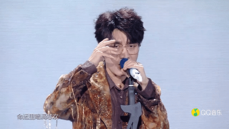 王铮亮巅峰之夜全开麦零修音王铮亮巅峰之夜舞台全程高能，凡心第一句就震撼全场。无电