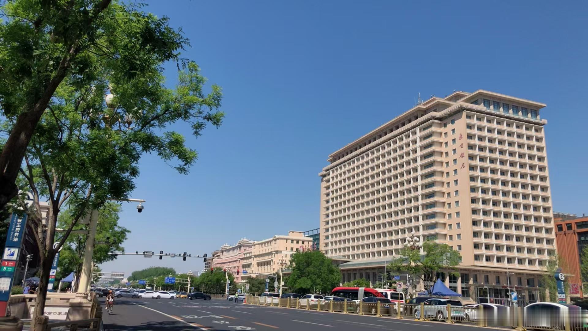“花掉的钱才是自己的”；消费观念也会影响自己的人生格局和投资事业。 