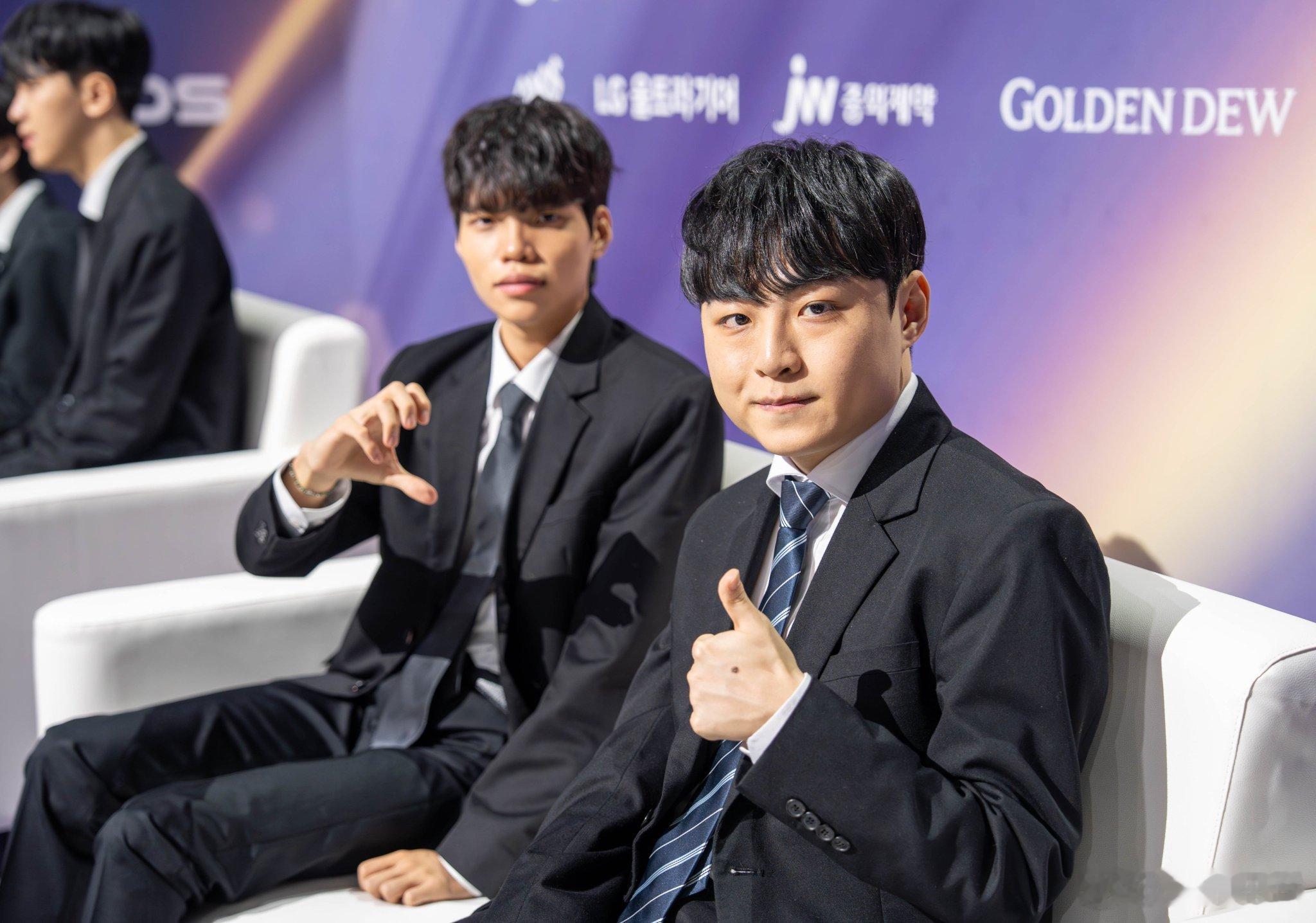 怎么不算是一种对称美呢cr.dkmandoo2025lck2025lck红毯环节