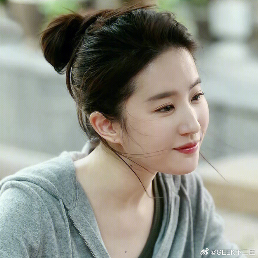 刘大锤聊刘亦菲感情状况感情是私人生活，不是流量谈资。少一点窥探，多一点尊重，把关