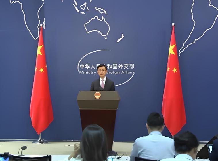 中国外交部发布严正声明，

4月7日，外交部发言人毛宁在例行记者会上，针对日本政