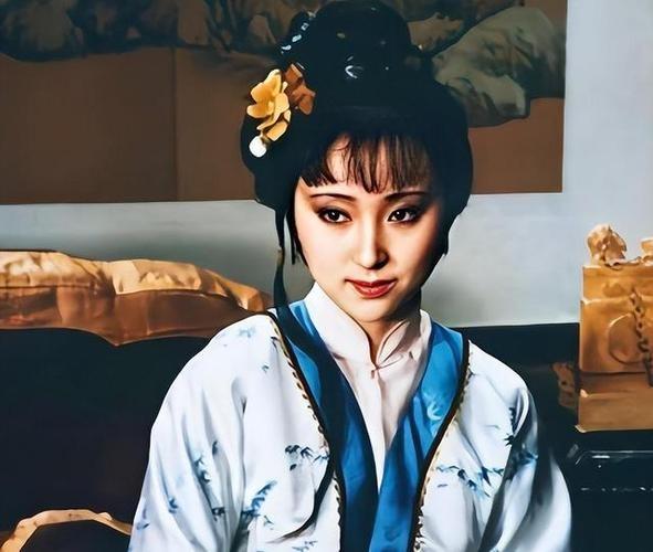 林黛玉就是贾府的免罪金牌，皇帝一直没动贾家，就是因为有功之臣林如海的女儿在贾家，