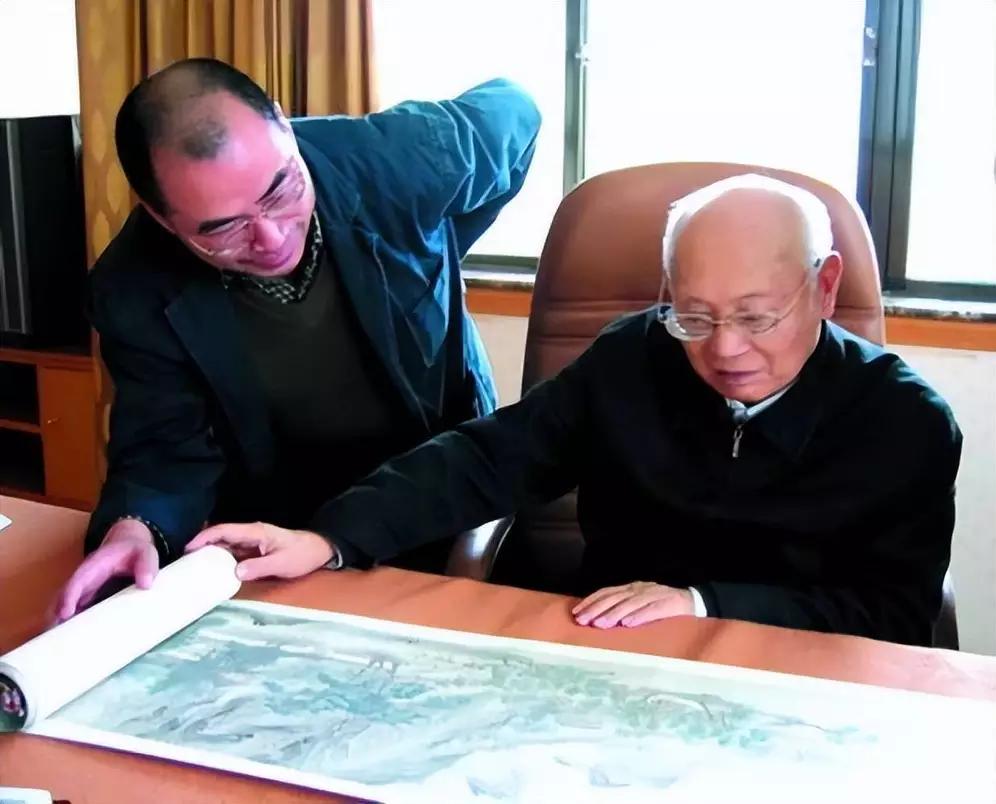 捐给博物馆的东西《江南春》画，被博物馆拍卖是对是错。庞莱臣后人捐给南京博物院的明