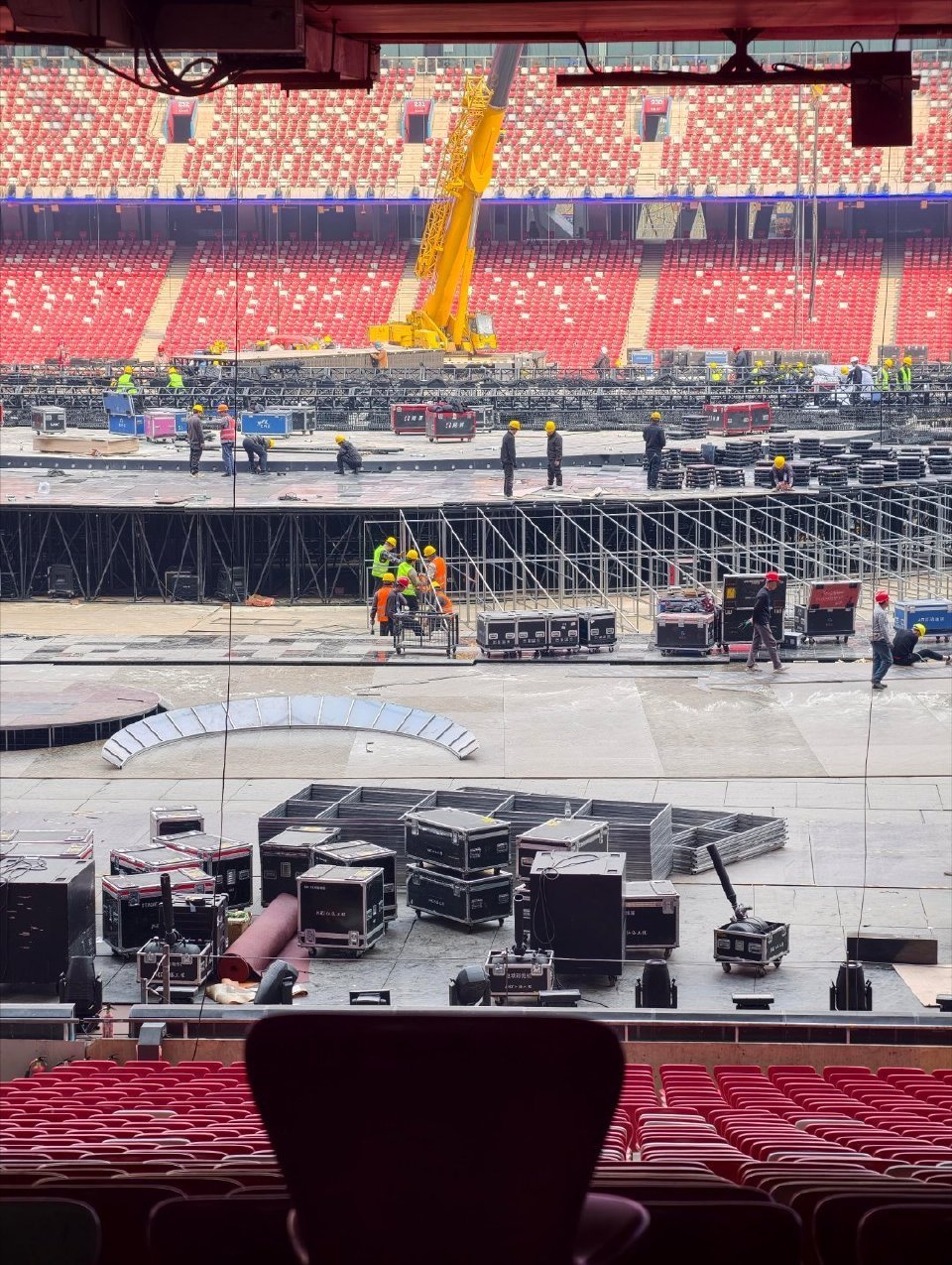 张杰鸟巢演唱会标准张杰在鸟巢搞上装修了张杰未LIVE巡回演唱会 张杰演唱会的标准