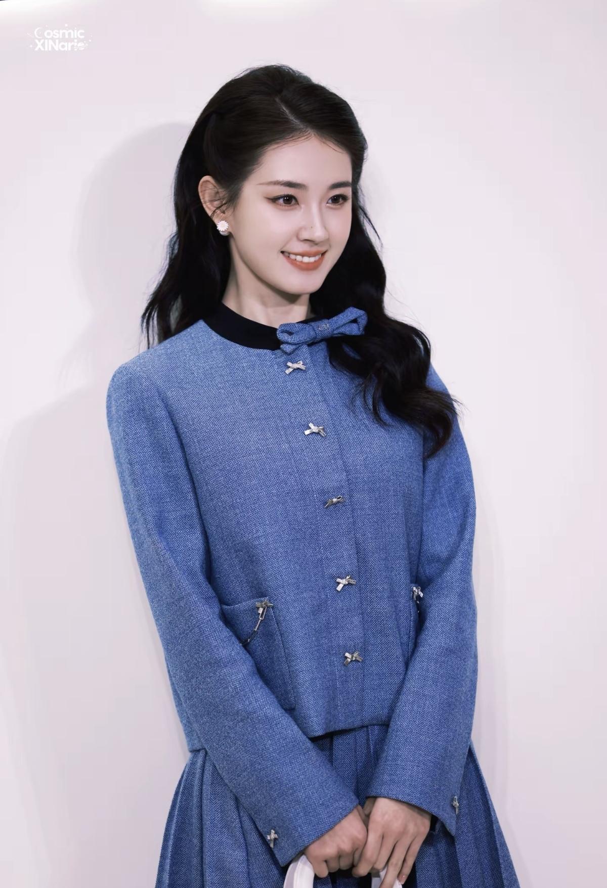 宇你同行，欣光闪耀✨ 郭宇欣这套蓝色造型太戳我了，优雅又灵动，永远为她的温柔气质