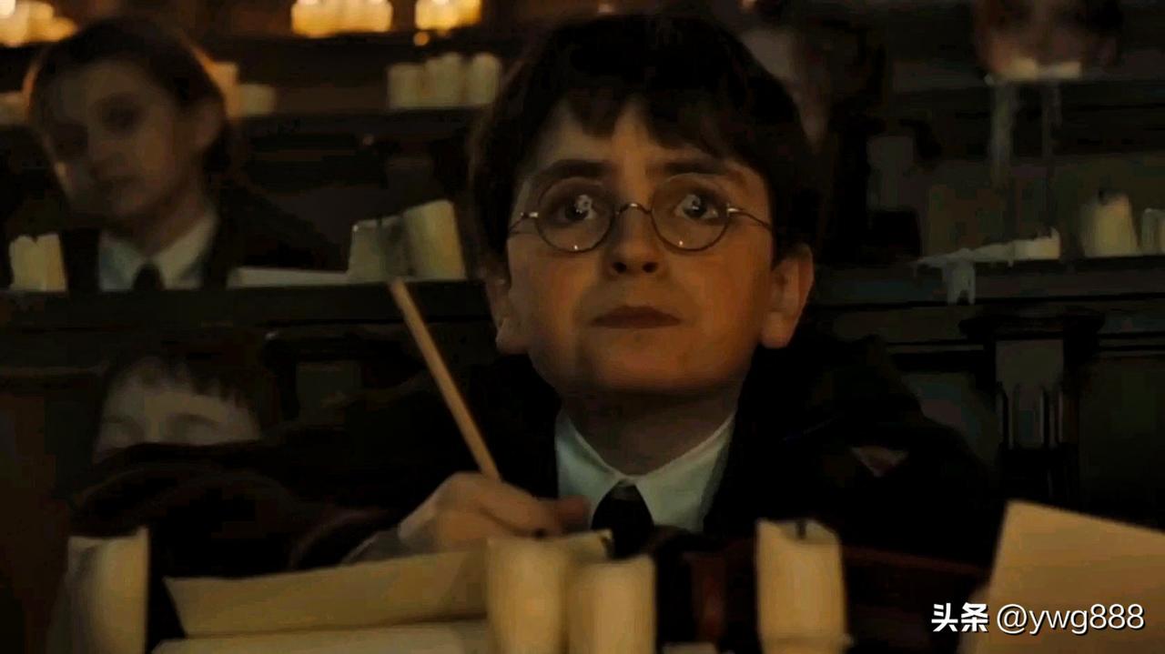 全新HBO哈利·波特电视剧发布了首支预告片，首次正式展示了接棒电影版哈利·波特系