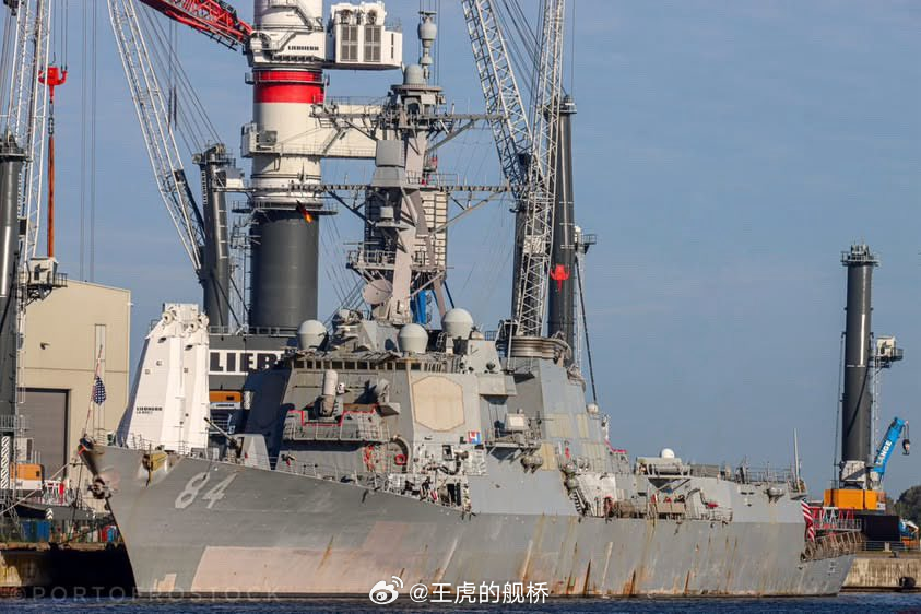 即使是比较新的伯克级FlightIIA（DDG84），也呈现出了一种历史的厚重感