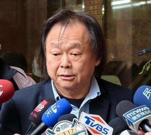 没有想到民进党的立委王世坚会公开出来帮助高金素梅说话，反而蓝营国民党的有些立委对