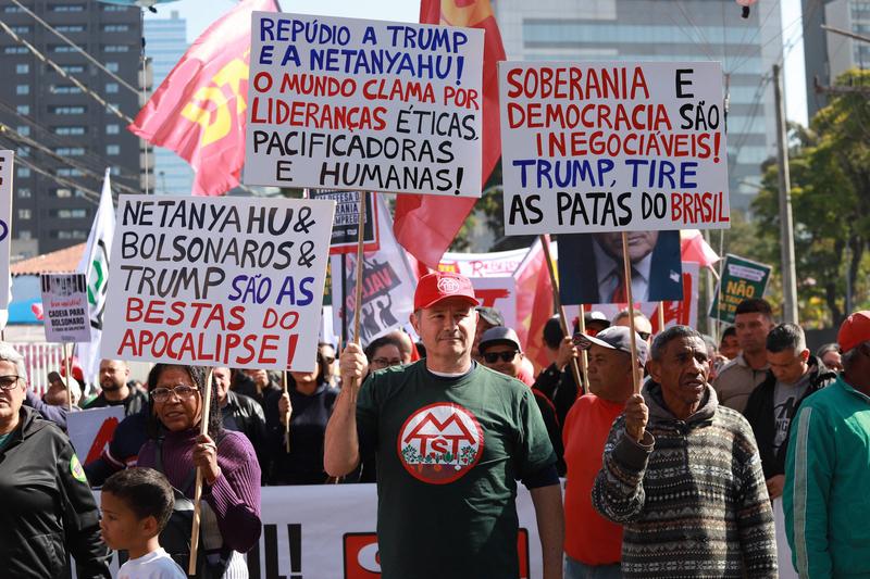 1月10日消息，2025年，特朗普政府绕过国会，直接发布行政命令加征关税，这一举