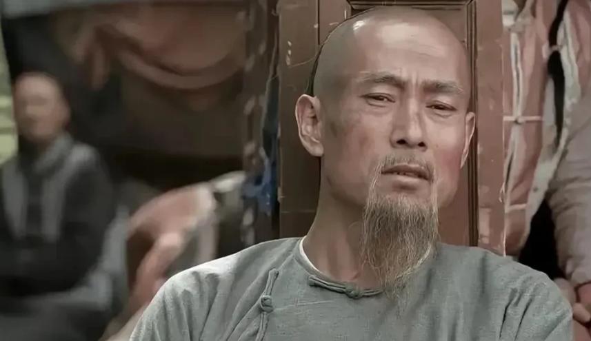 顺治18年，明朝贡生于成龙被授官为县令，他从山西一路乞讨走了近2千公里才到达广西