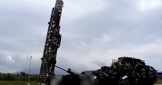 为什么055不怕被攻击？不夸张地说，就算是整个美军航母编队，也不一定是055的对