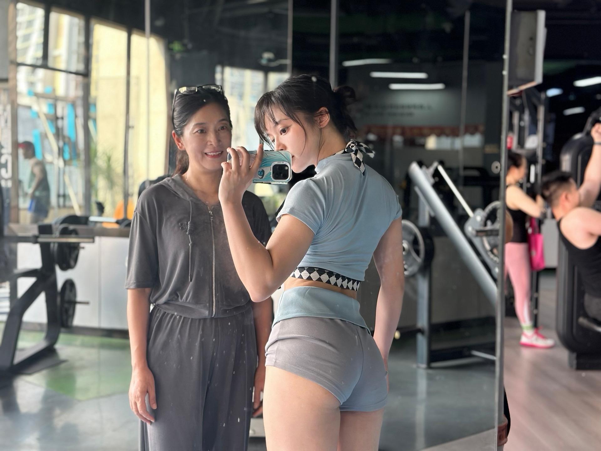 健身哒子。