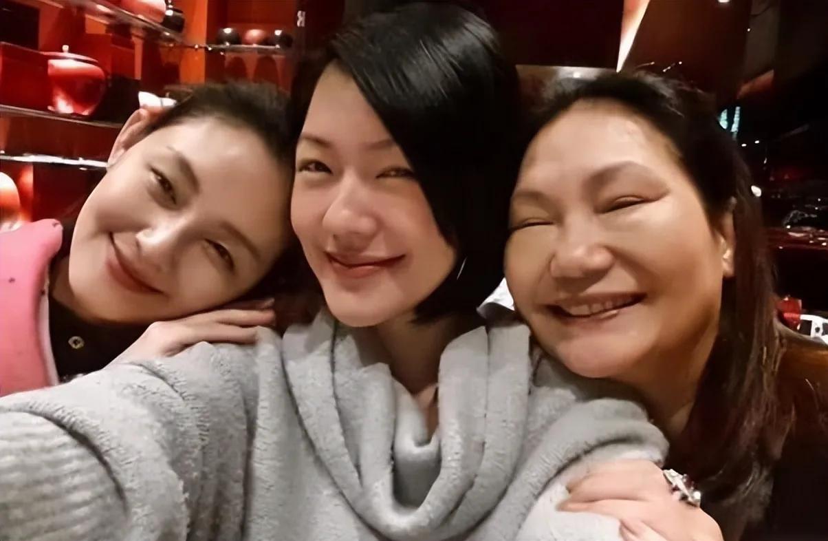 大S与汪小菲现在争的就是钱：大S想继续让汪小菲出大价钱养着孩子以及她和她的新男人