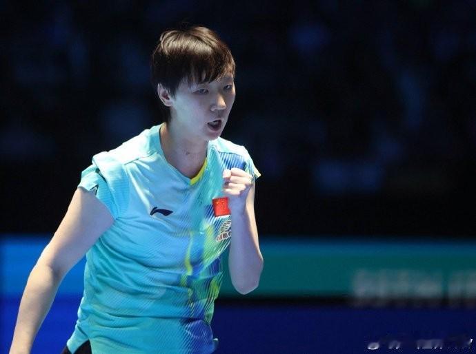 11-4、11-4、11-4！三局比分一模一样，王曼昱复出首秀16分钟暴力横扫，