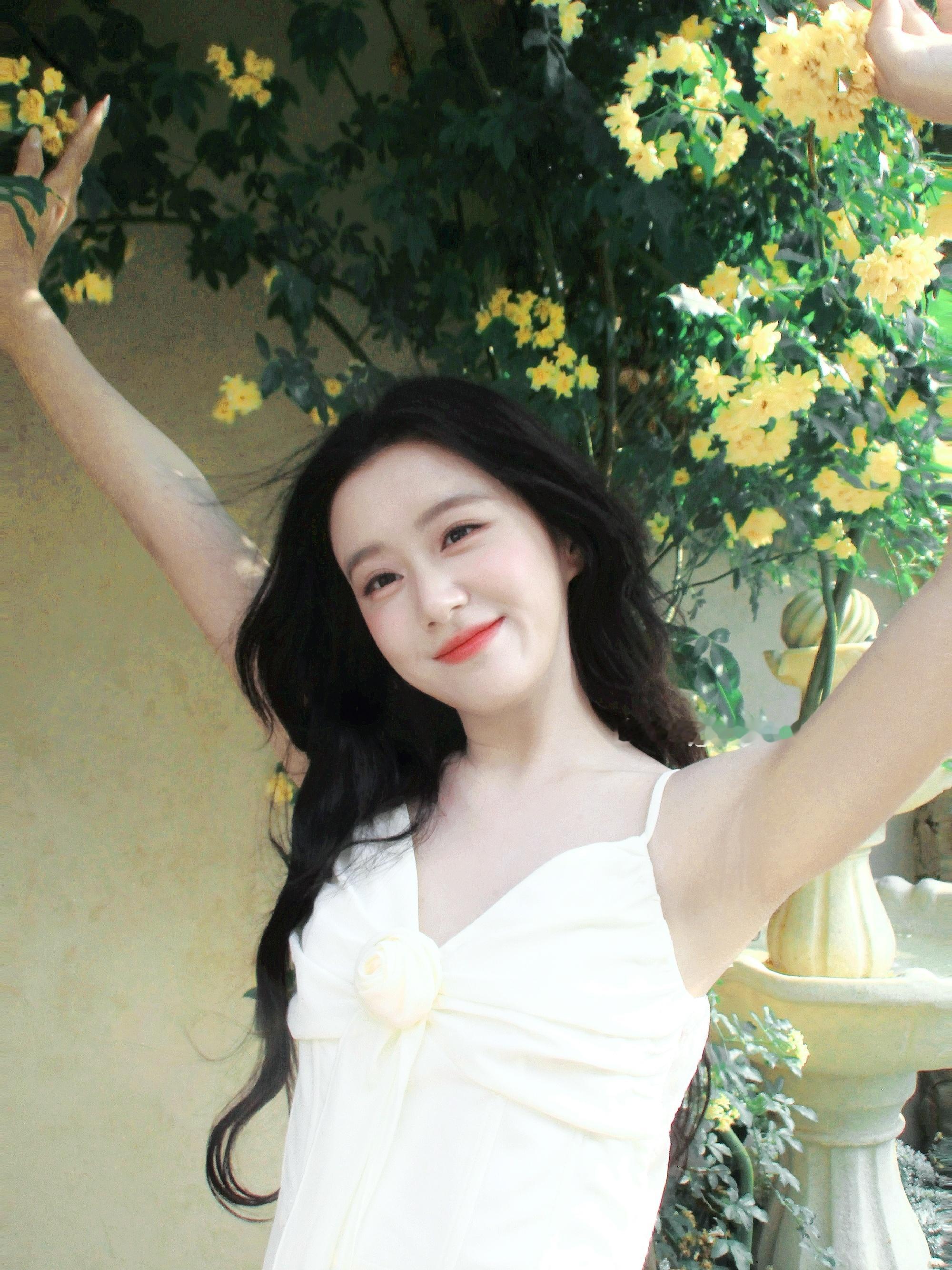 包上恩  💛 包上恩江湖夜雨十年灯 💛包上恩蔡昭把爱写成专辑 你是主打曲˶>