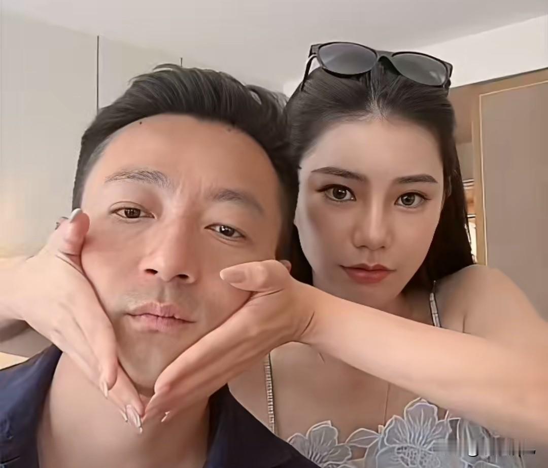 网曝大S前夫还有一个女儿

据网爆料大S前夫汪小菲，汪小菲在和大S婚前和其她女性