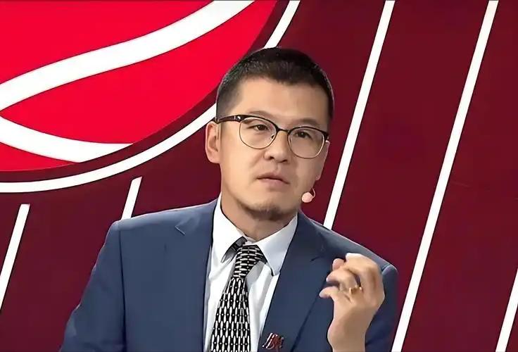 杨毅谈杨瀚森表现：

“战黎巴嫩瀚森树立国家队战术地位 男篮重回拥有NBA球员时