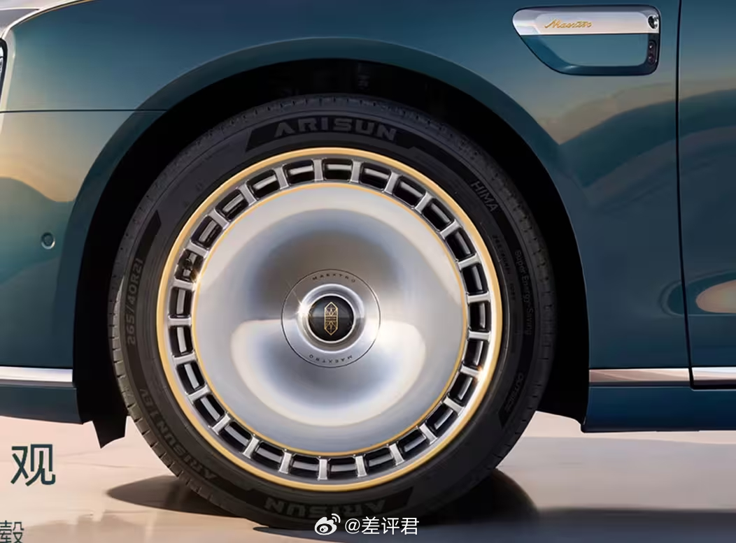 #差评说车# 才注意这个尊界S800典藏版用的朝阳1号轮胎。朝阳1号大家都可以搜