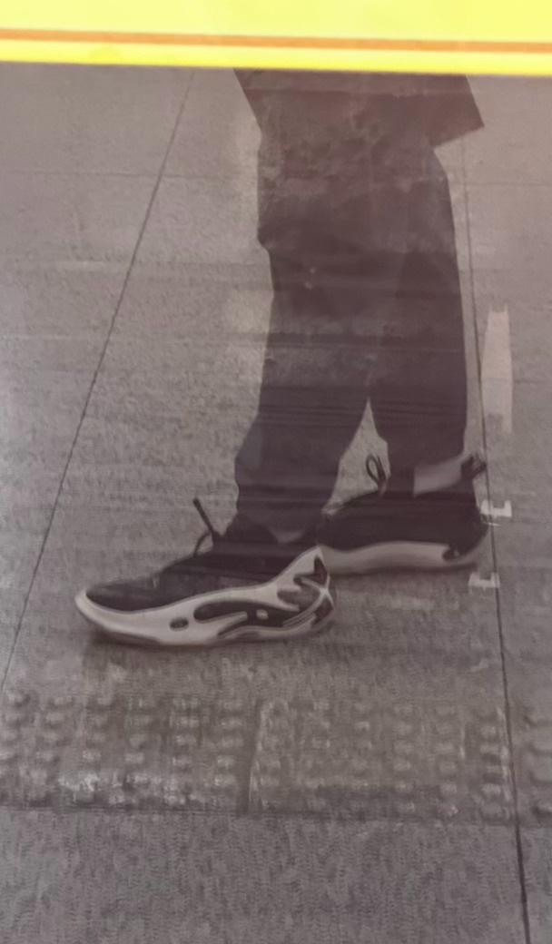 今天的鞋 ​​​