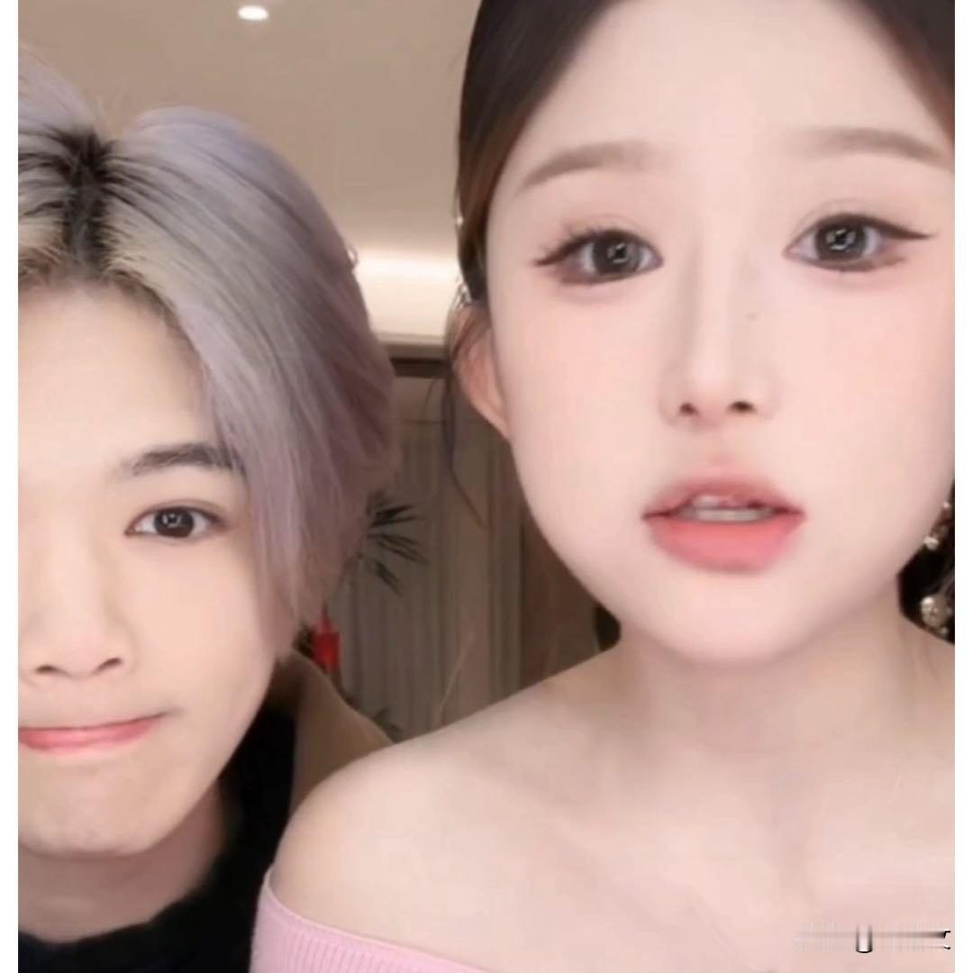 鹿哈女友直播曝彩礼，6位数起步五金200g，比3手势引全网热议
 
鹿哈女友开直