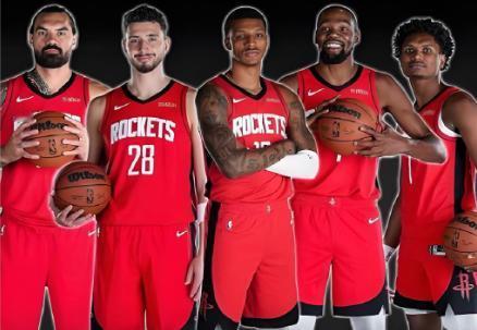 火箭第三节87-71反超国王原因唯一，篮板！
北京时间12月4日，火箭三节战罢8