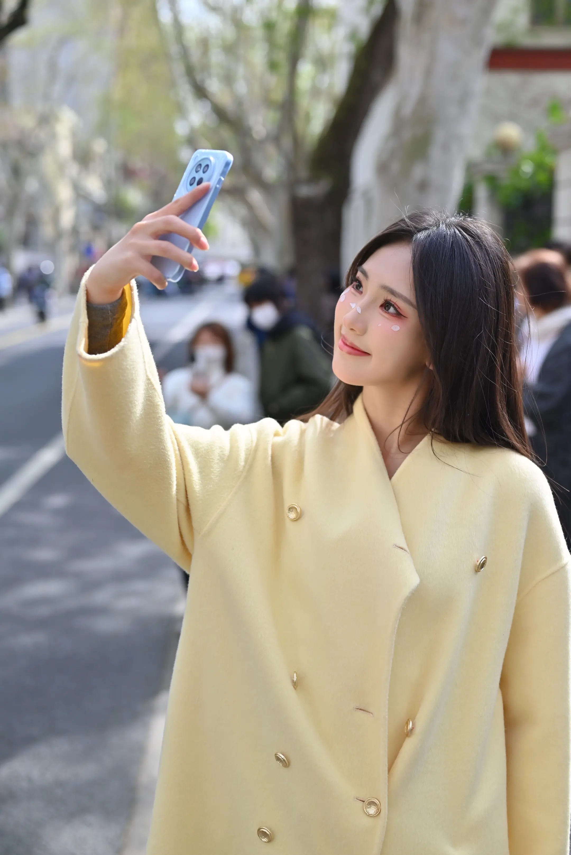 今天下午出去玩啦～一路的好风光都被OPPO Find X8s装进相册里...