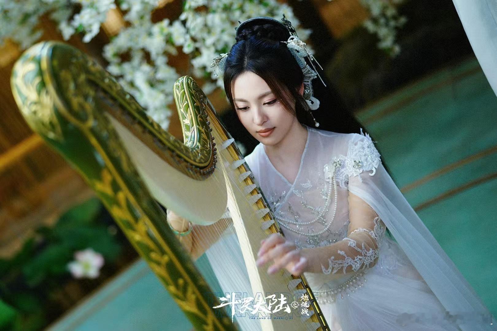 周放这个妆造好仙哦！ 