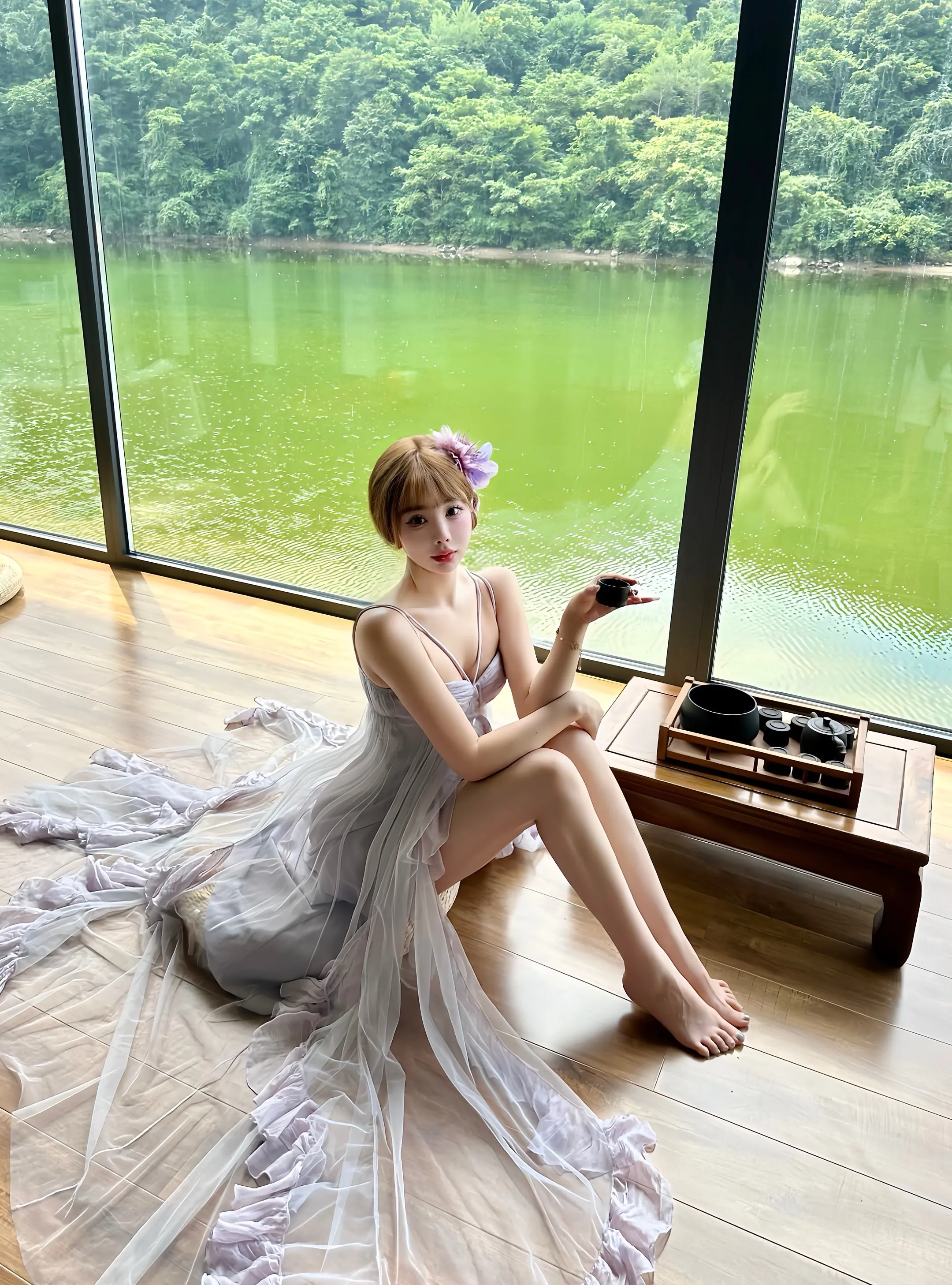 她快乐是因为身边的所有人都让她无忧无虑做自己