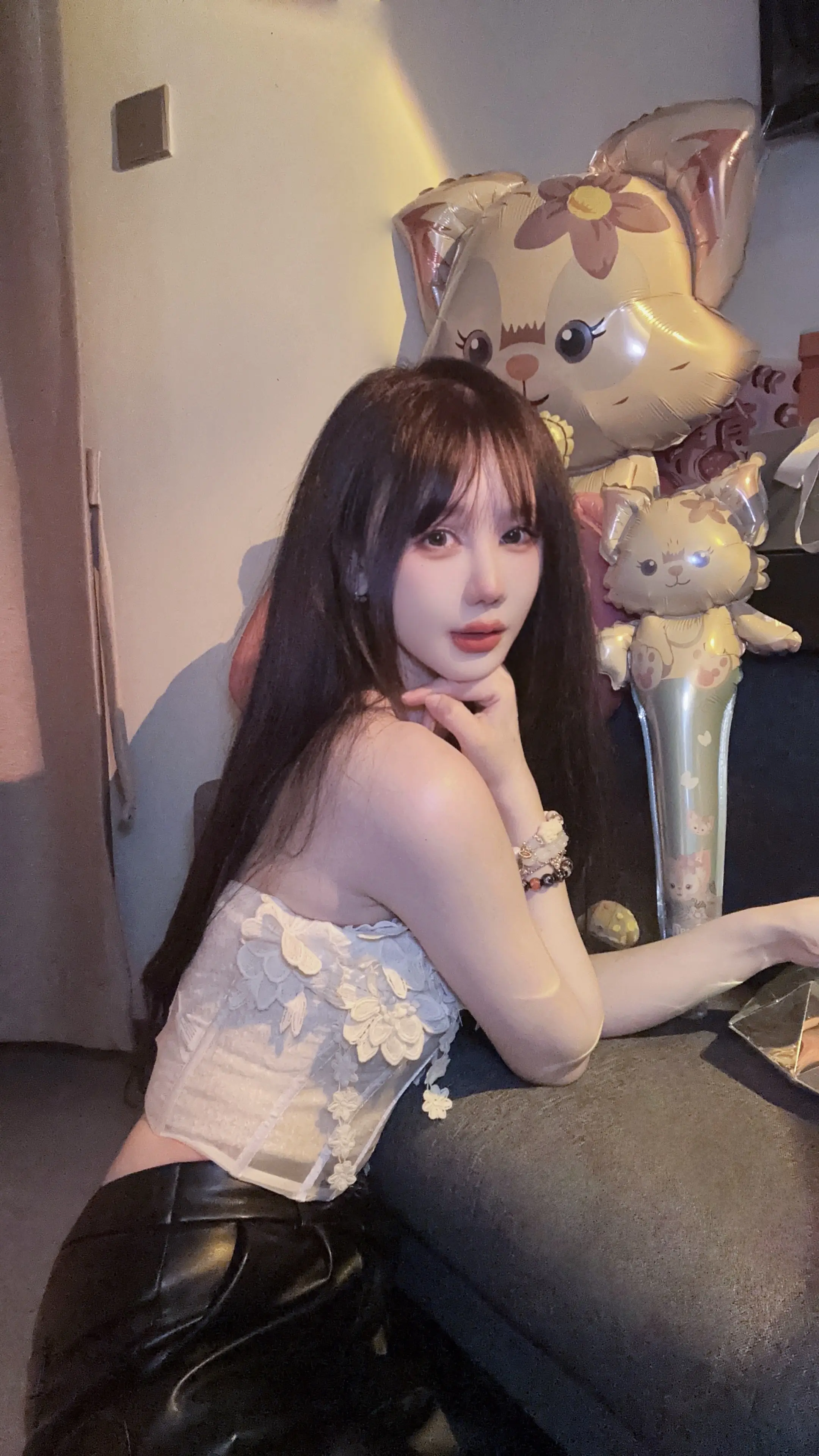 明天情人节 我就不过了 今天才是我该过的节日 2.13 2B节 属于我...