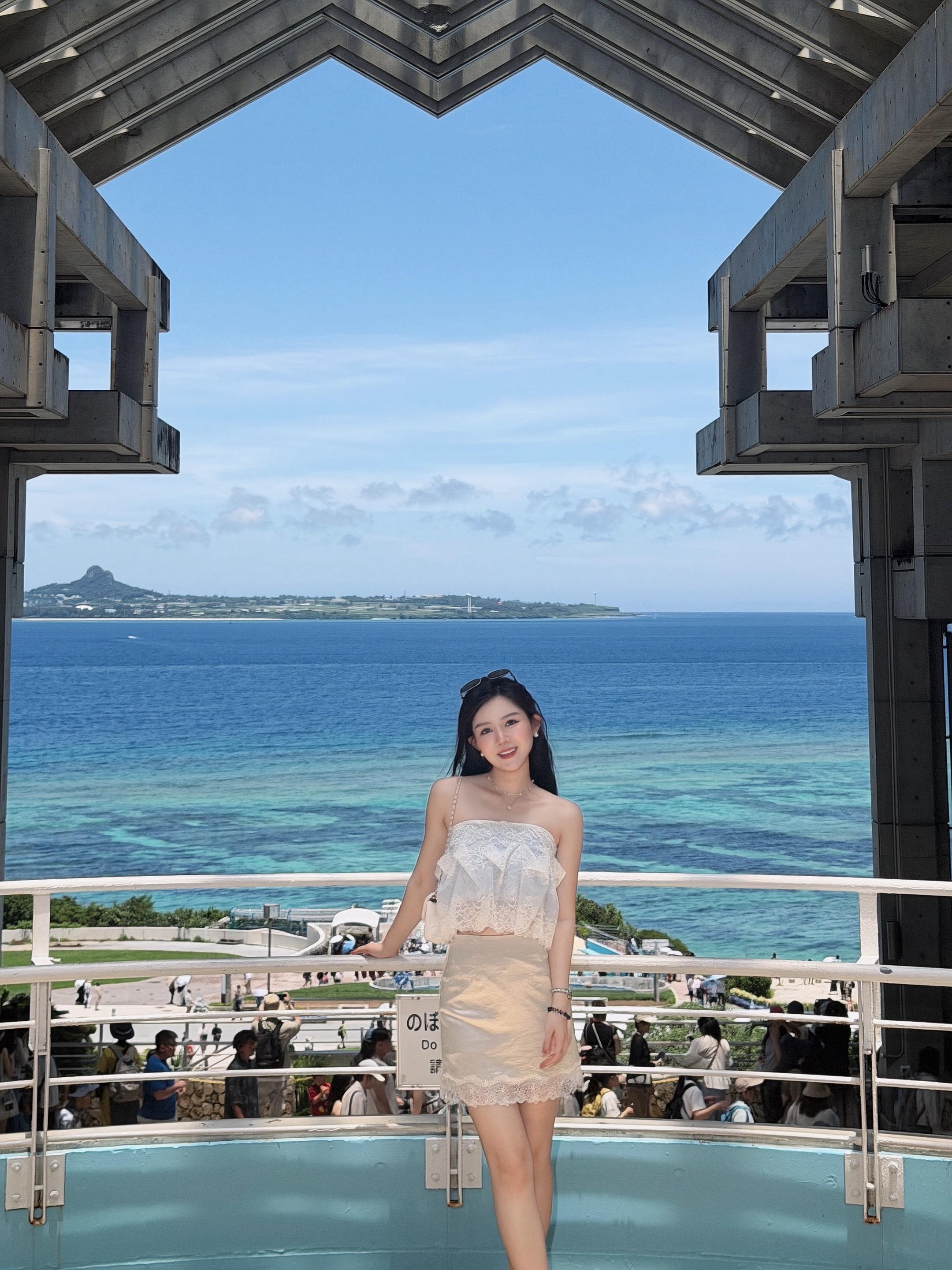 Okinawa🩵小新你看鱼鱼🌴‧₊˚ 人生需要庞大的世界来稀释
