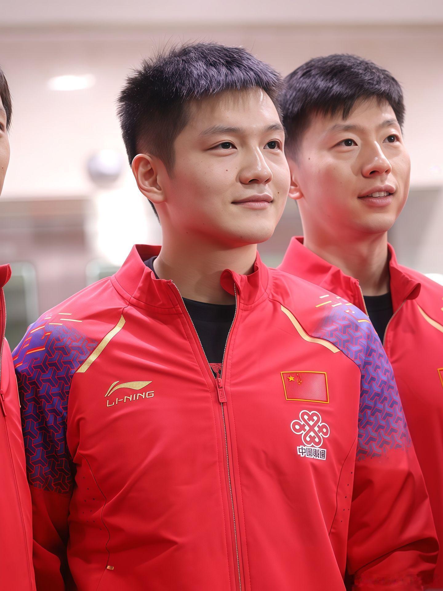 风雨兼程之中以傲骨为灯，以热血为引，征战沙场聚荣光。 