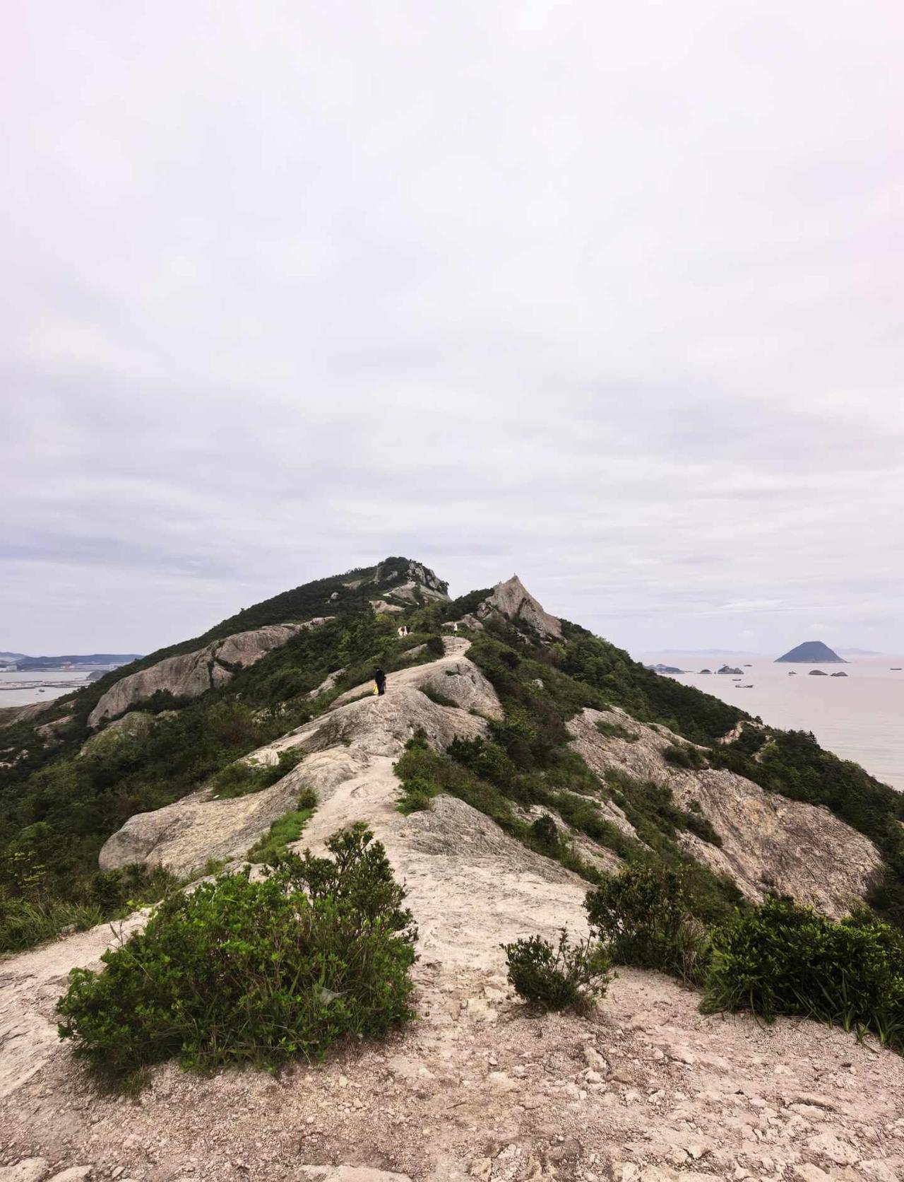 水桶岙
上海自驾前往，来回850公里，当日往返，开车十个小时，爬山只有4个小时，