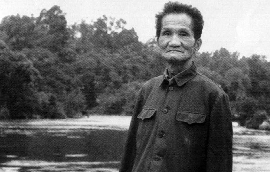 1947年，沈醉视察白公馆的时候，看到犯人韩子栋正在疯疯癫癫地跑步，马上觉得不对