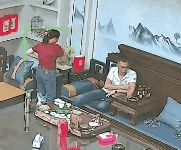 真可怕，夫妻到了这种地步，会让人有种毛骨悚然的感觉。

难以想象，这个女人在等待