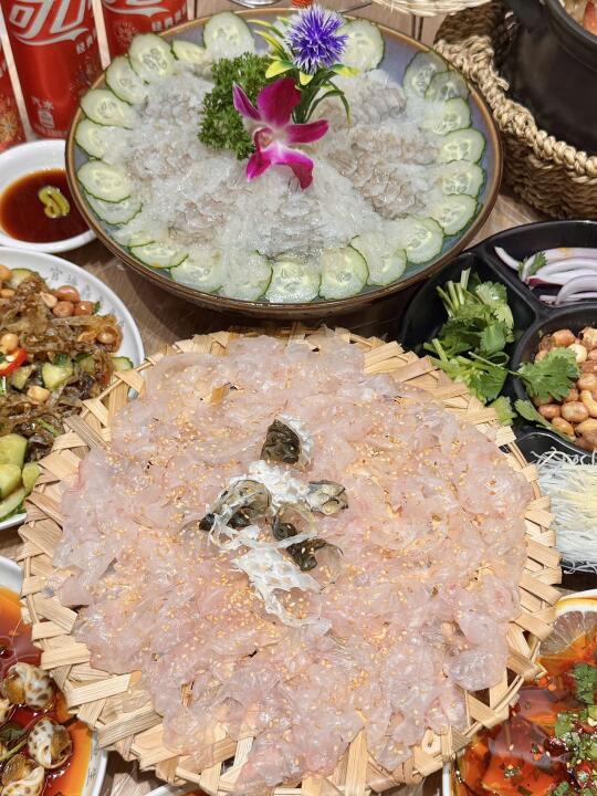 潮州古城！！！这家鱼生真的好吃晕了！！