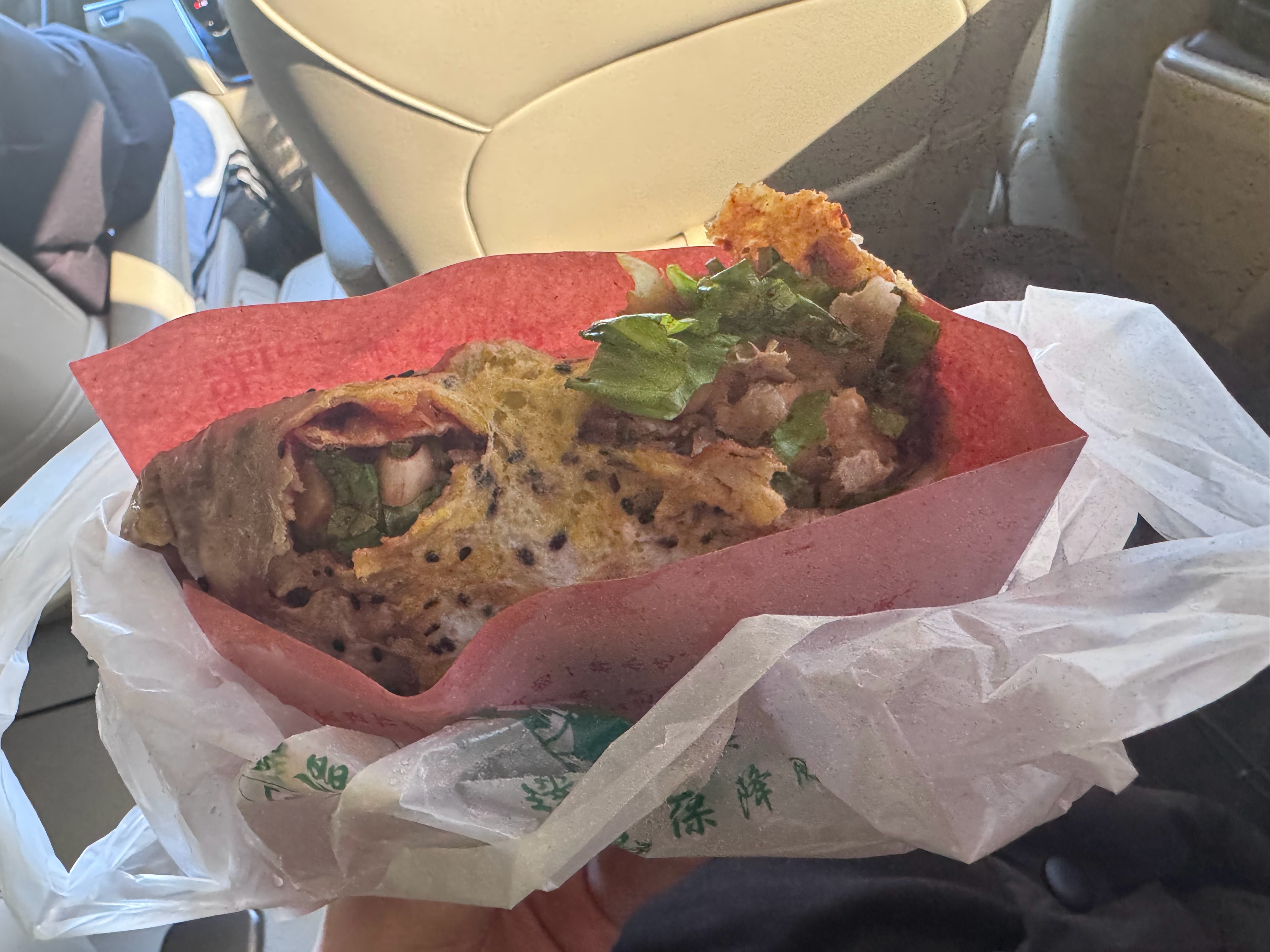 出发机场，应该是今年最后一趟差了吧，单年飞行100+趟✔️ 