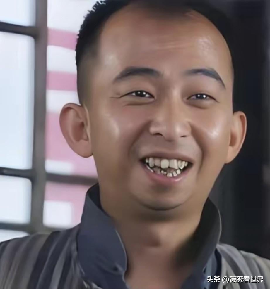 巨兴茂用10亿身家，娶到了大美女孟久淇，明明是人生赢家，却因和妻子的颜值差距，被