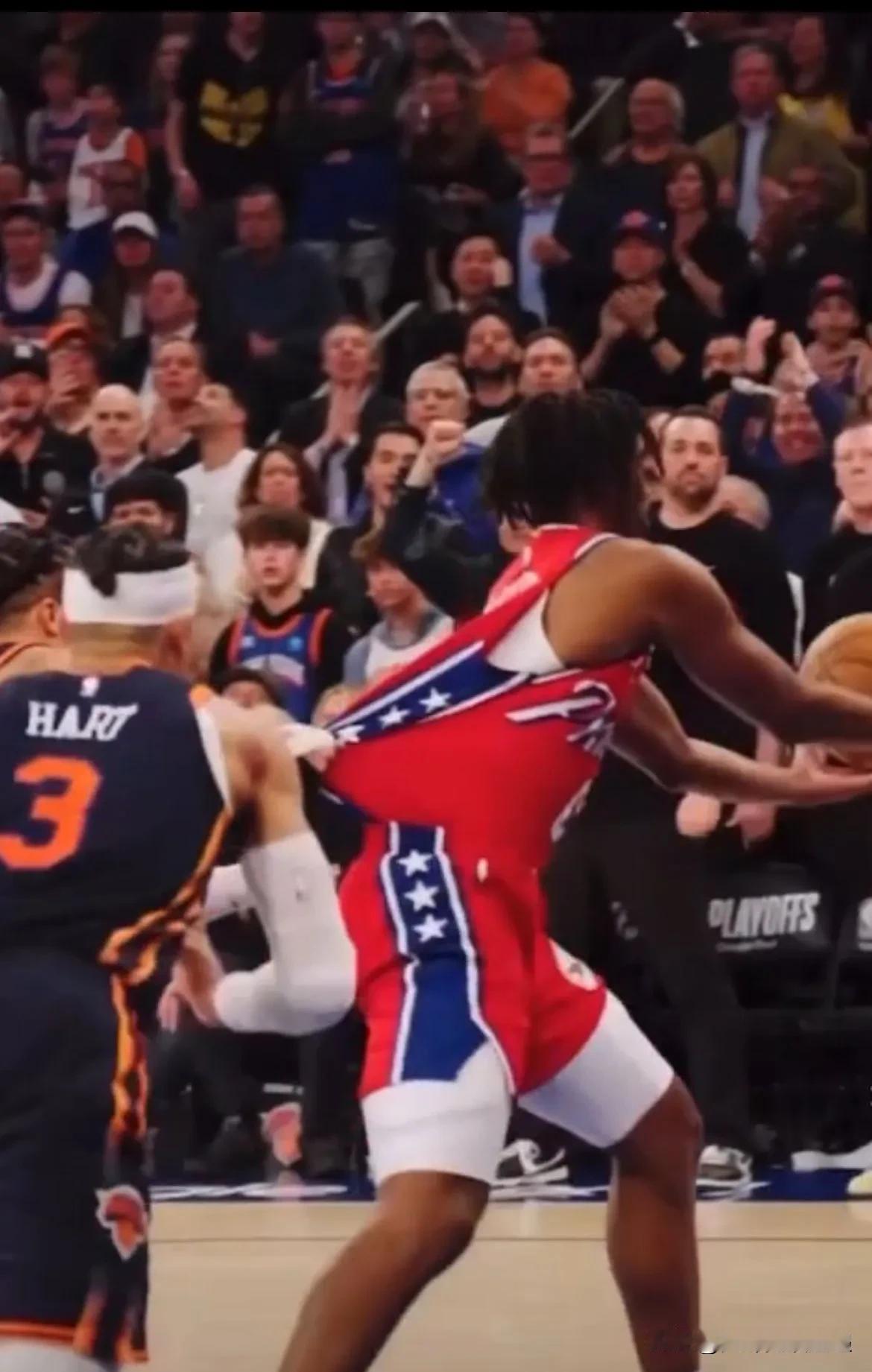 尼克斯队和76人队仲裁确认的错误：

• 01:14 – 阿努诺比 3 秒违例未