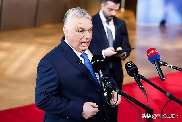 乌克兰眼看快断粮了。

万万没想到，在这个节骨眼上，跳出来死死卡住救命钱的，不是